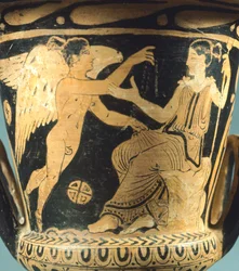 Calyx-krater (velká váza) od malíře Villia Giulia zobrazující Athénu a okřídleného ducha. Červenofigurová keramika z Cerveteri (Lazio). Etruská civilizace, 4. století před naším letopočtem.