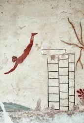 Etruské umění: mladý plavec skákající do vody. Freska z hrobky „Skokana do vody“. Detail. Z jižního pohřebiště v Paestu. 480-470 př. n. l. Národní archeologické muzeum, Paestum
