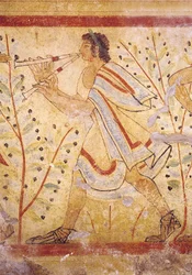 Hudebník hrající na dýmky, z hrobky Leoparda, cca 490 př. n. l. detail nástěnné malby z roku 76027