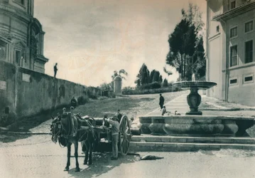 V zadní části Vatikánu poblíž muzeí a mincovny, Řím, Itálie, 1927