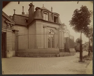 Hospic Debrousse, bývalý park Philippa Égalité - Rue de Bagnolet 148, Charonne