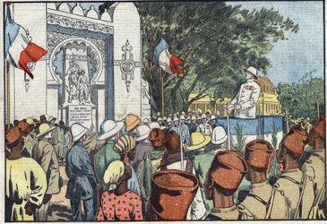 Inaugurace památníku třiceti tisícům mrtvých ve francouzské západní Africe Andre Maginot (1877-1932), ministr kolonií, v Dakaru. Ilustrace Damblans. V „“Le Pelerin““ z 10. března