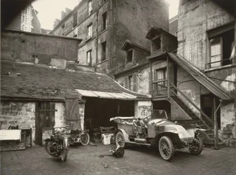 Nádvoří, rue de Valence