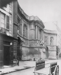 Fontaine des Quatre-Saisons, Rue de Grenelle, Paříž, 7. obvod, 1898
