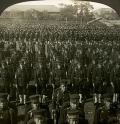 Japonská pěchota na narozeninách císařů, Tokio, Japonsko.