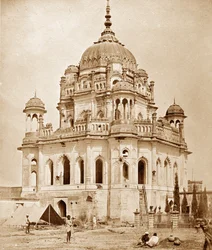 Věž manželky Sadaat Ally v paláci Kaiser Bagh, Lucknow