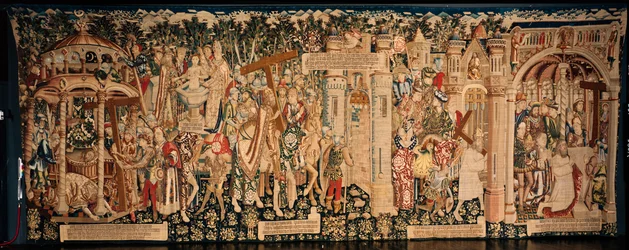 Katedrála (La Seo, Catedral del Salvador de Zaragoza). Muzeum gobelínů. Vlámský gobelín. Legenda o svatém kříži (La leyenda de la Santa Cruz). Ca. 1450. 430x1120cm.