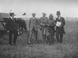 Konec skvělého letu: přílet pana Roberta Slackse do Hendonu, 1913-1934