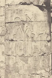 Karnak Théby, Palác--Hypostyle Hall--Central Colonnade--Decoration of a Fut, 1853.