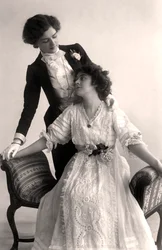 Lily Elsie 1886-1962 a Adrienne Augarde 1882-1913, anglické herečky, 1907.