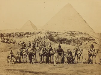 Gîzeh - Odjezd Jeho královské Výsosti prince z Walesu a suity z pyramid