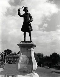 Socha generálmajora Jamese Wolfa (1727-59) (bronz) (čb foto)