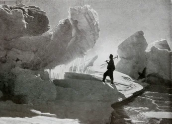 Tlakové ledové bloky poblíž Discovery Bluff, c1911, 1913