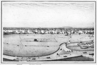 Strand a kriketové hřiště, panorama Kalkaty, Indie, c1840.