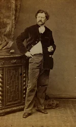 Portrét Alexandra Bidy (černobílá fotografie)
