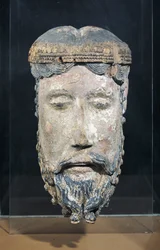 Hlava Krista, z Lavaudieu (polychromované dřevo)