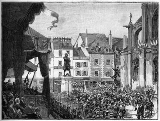 Inaugurace sochy Honore Gabriela (Honore-Gabriel) Riquetiho, hraběte z Mirabeau (1749-1791), francouzského revolucionáře, na náměstí Place Ducerceau v Montargis v roce 1888.