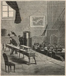 La liquefaction des gaz dans le laboratoire de Raoul Pictet (1878) - Raoul Pierre Pictet (1846-1929) švýcarský fyzik, provádí experiment se zkapalňováním a tuhnutím plynného vodíku a studoval vlastnosti látek při nízkých teplotách - Gravírování v „Scie