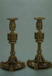 Pár svícnů od Boucherona, 1783 (stříbrně zlacený)