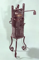 Tlakový hrnec vynalezený Denisem Papinem (1647-kolem 1712), 1679