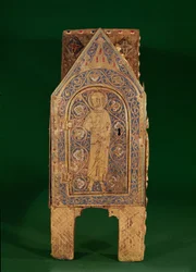 Relikviářová truhla sv. Calminia, detail sv. Petra držícího klíče, Limoges (měď a champleve smalt)
