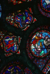 Detail růžového okna