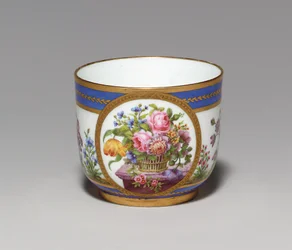 Cukřenka Sevres Beau Bleu, malířská značka pro Nicquet, značka pozlacovače pro Vande, 1789
