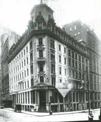 J.P. Morgan Building, Wall Street, New York City (želatinová stříbrná fotografie)