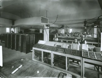 New York Evening Post Type-Setting Room (želatinová stříbrná fotografie)