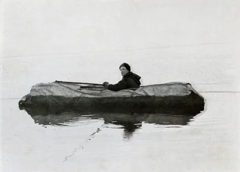 Campbell na kajaku, 1911, 1913