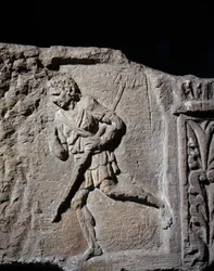 Art Gallo Romain: stéla představující gladiátora. 50 př. n. l. – 100 n. l. Metz. Muzeum výtvarných umění