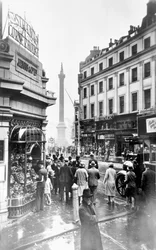 Nelsonův sloup, The Strand a Lyons Corner House, Westminster, Londýn, před rokem 1933