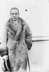 Rudolph Valentino, kolem roku 1925