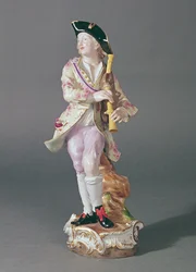 Postava galanty s dýmkami, Míšeň, kolem 1850 (keramika)