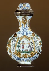 Německé umění: Láhev vůně 18. století (enamaille; scéna chinoiserie)