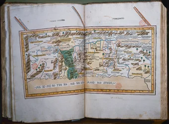 Inc. 425 Mapa Svaté země podle popisů a souřadnic uvedených v Cosmographice od Ptolemaia (Claudia Ptolemaea z Alexandrie) (asi 90-168 n. l.), kterou vydal Johann Reger v Ulmu v Německu.