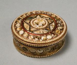 Kulatá tabatěrka, cca 1800-30