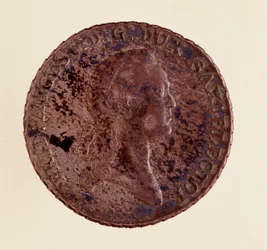 Stříbrná mince (thaler) ze Saska: vláda Fridricha Augusta I. Saského (Friderica Augusta I. Saského) (1750-1827). Průměr 3,9 cm Neapol, museo archeologico