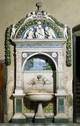 Fontána Decoree s vysokým reliéfem z mramoru a terakoty od Giovanni della Robbia (1469-1529) 1498. Sakristie Santa Maria Novella, Florencie
