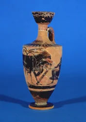 Podkrovní černofigurový lekythos zobrazující Odyssea prchajícího z Kyklopa, c. 530 před naším letopočtem