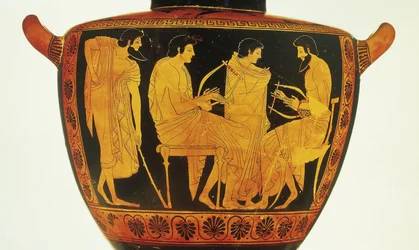 Keramika s červenou figurou, Attic hydria od Phintiase zobrazující hudební lekci
