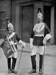 Voják a trumpetista Královské koňské gardy, 1896.