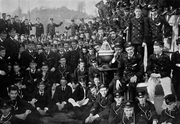Námořní kadeti na palubě HMS Britannia, Dartmouth, Devon, 1895 1896