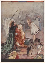 Chaotická scéna v kuchyni, kde holčička nese prase převlečené za dítě a mluví s Alicí, zatímco kuchařka hází nádobí.