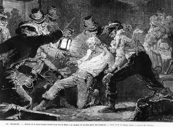 Společníci zemské ligy nutí nájemného farmáře, aby přísahal na bibli, že nebude platit nájem, tisk od A. Lepere, z „Le Monde Illustré“, 1881