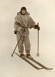 Kapitán Scott na lyžích, c19101913, 1913