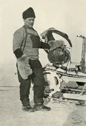 Hlavní topič Lashly, který obdržel Albertovu medaili, 1911, 1913