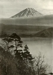 Fuji from Nakano-Kura-Toge, 1910.