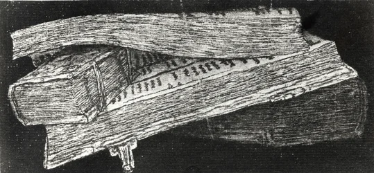 Tři knihy
