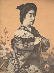 Dívka nesoucí kulatý papírový ventilátor Uchiwa, ca. 1900